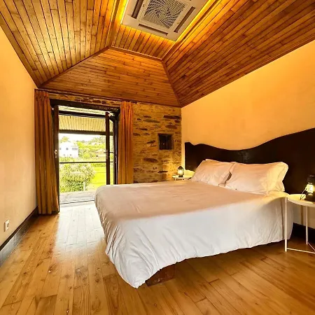 Pensión Casa Do Porco - Farm & No Douro Melres