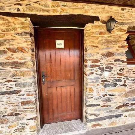 Casa Do Porco - Farm & No Douro Melres