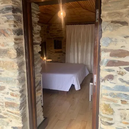 Casa Do Porco - Farm & No Douro 招待所