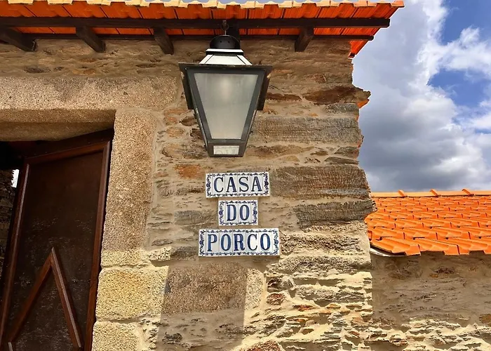 Casa Do Porco - Farm & No Douro 게스트하우스 Melres