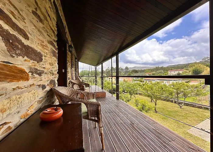 Casa Do Porco - Farm & No Douro 게스트하우스 3*