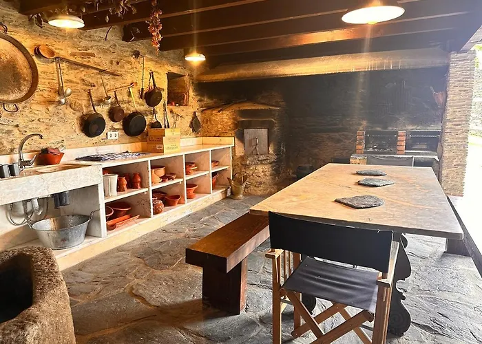 Casa Do Porco - Farm & No Douro Melres