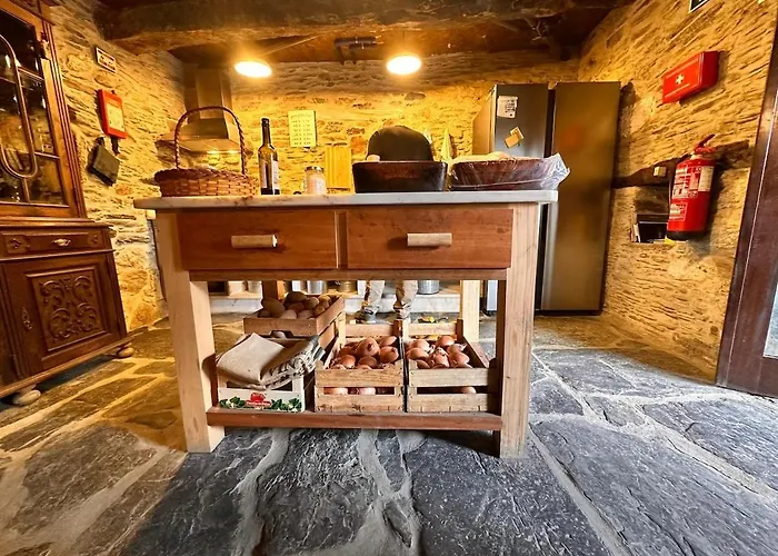 Casa Do Porco - Farm & No Douro 게스트하우스 3*